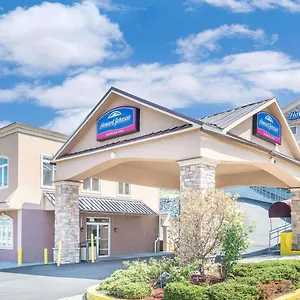 Howard Johnson By Wyndham ** North Bergen