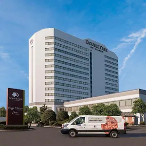 Doubletree By Hilton Lee/george Washington Bridge **** Fort Lee